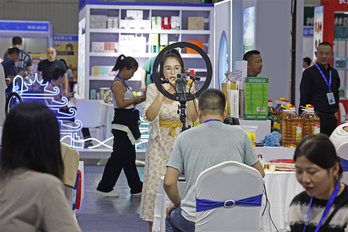凤凰城游戏上分微信